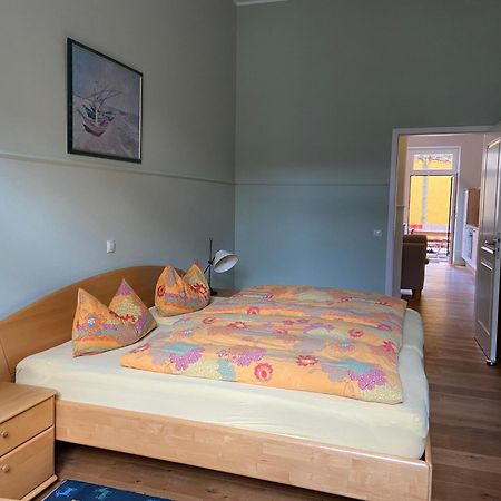 Fewo Mit 2 Schlafzimmern, Wohnkueche, Terrasse Bonn Zewnętrze zdjęcie
