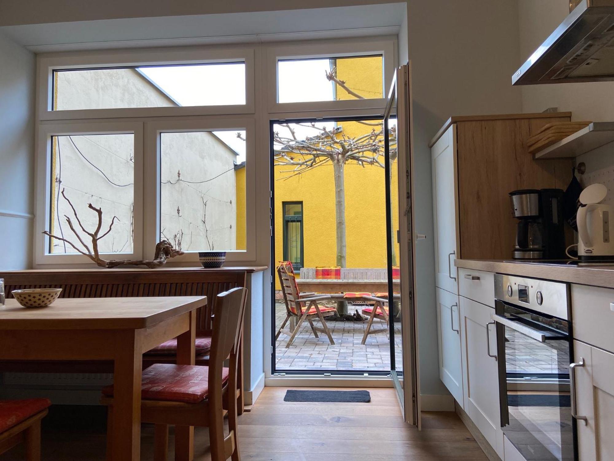 Fewo Mit 2 Schlafzimmern, Wohnkueche, Terrasse Bonn Zewnętrze zdjęcie